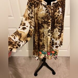 Ivy Jane leopard top